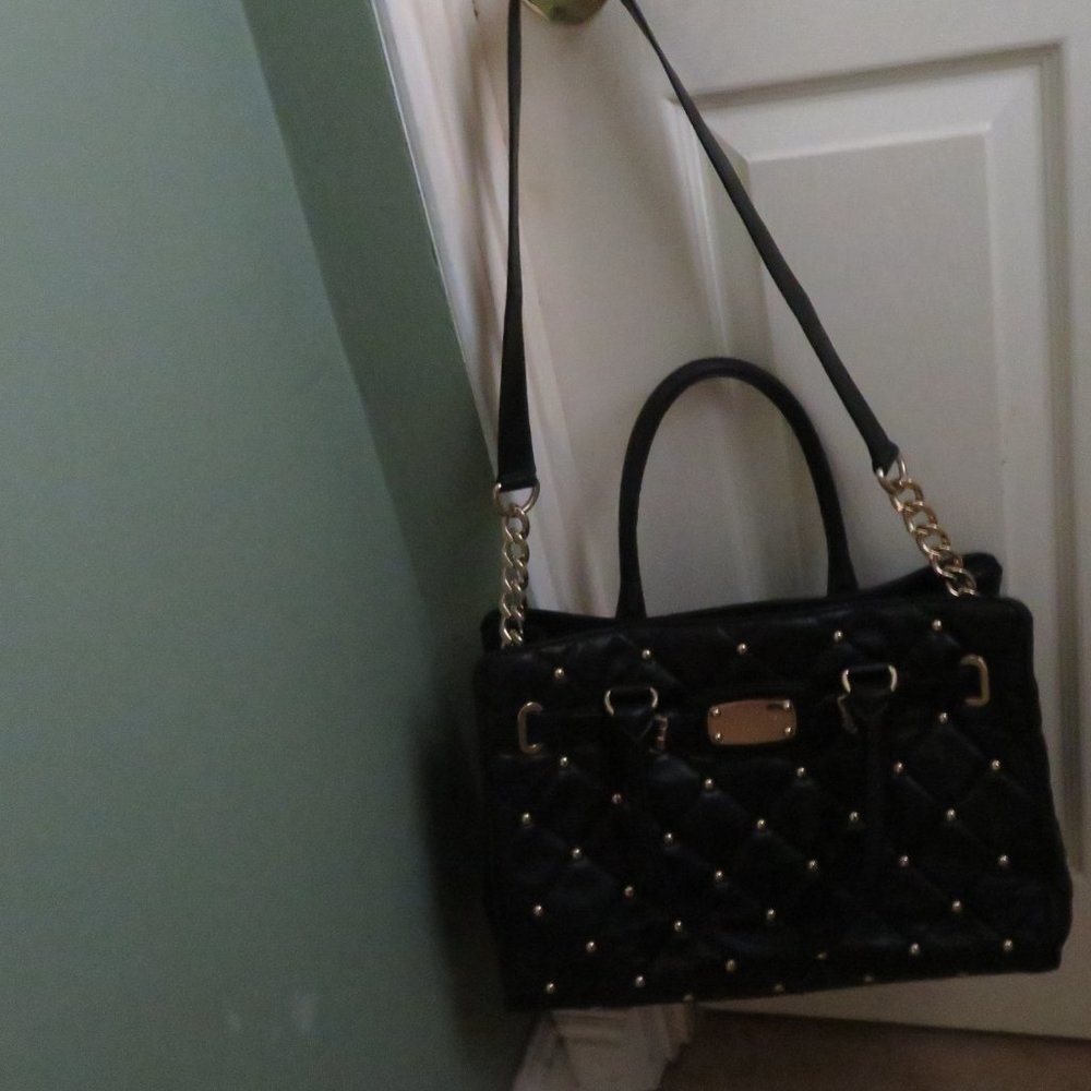 MICHAEL KORS HAMILTON Studded black Quilted Purse gold handbag soft leather